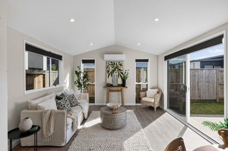 Photo of property in 5 Houpara Place, Papamoa, 3118