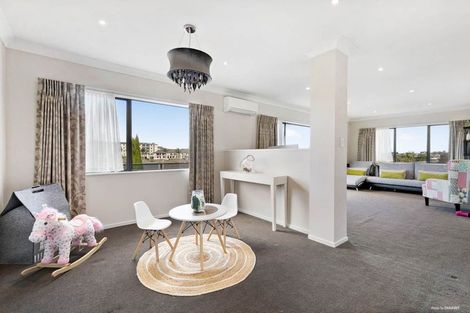 Photo of property in 28 Kenneth Small Place, Remuera, Auckland, 1050