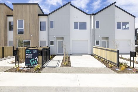 Photo of property in 2 Tarapuka Road, Kenepuru, Porirua, 5022