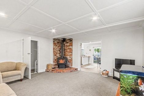 Photo of property in 12 Hunia Street, Marton, 4710