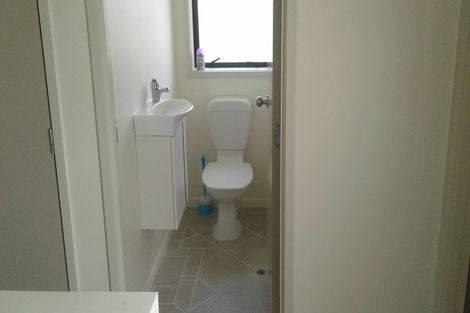 Photo of property in 12 Barnea Circle, Glen Eden, Auckland, 0602