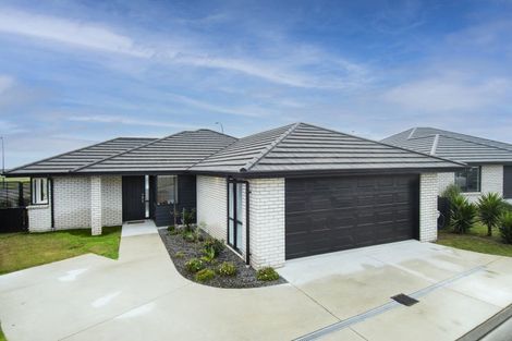 Photo of property in 5 Warlock Way, Papamoa, 3118