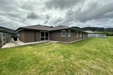 Photo of property in 6 Cory Jane Grove, Riverstone Terraces, Upper Hutt, 5018
