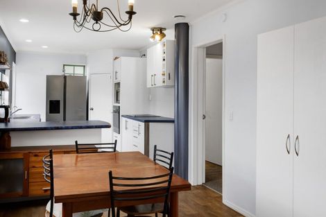 Photo of property in 17 Konini Street, Inglewood, 4330