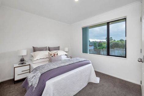 Photo of property in 16 Brittany Drive, Henderson, Auckland, 0612