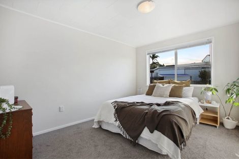 Photo of property in 35b Vincent Street, Howick, Auckland, 2014