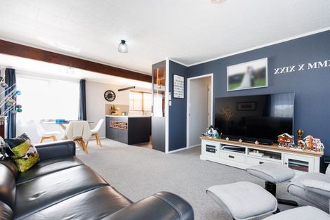 Photo of property in 20 Cargill Grove, Kelvin Grove, Palmerston North, 4414