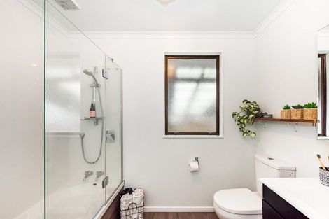 Photo of property in 3 Michael Road, Paraparaumu Beach, Paraparaumu, 5032