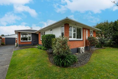 Photo of property in 16 Kensington Place, Fairfield, Hamilton, 3214