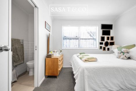 Photo of property in 5 Sagar Lane, Wiri, Auckland, 2104