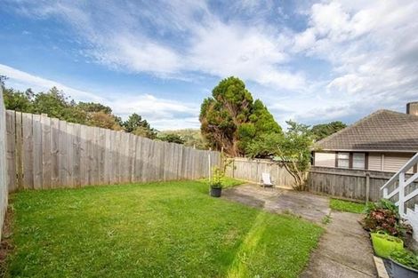 Photo of property in 13 Dorset Grove, Cannons Creek, Porirua, 5024