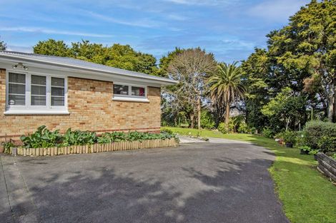 Photo of property in 2 Memorial Drive, Parahaki, Whangarei, 0112