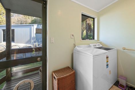Photo of property in 13 Cherry Lane, Acacia Bay, Taupo, 3330