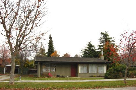 Photo of property in 38 Adamson Drive, Arrowtown, 9302