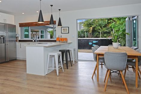 Photo of property in 62 Vintage Drive, Henderson, Auckland, 0612