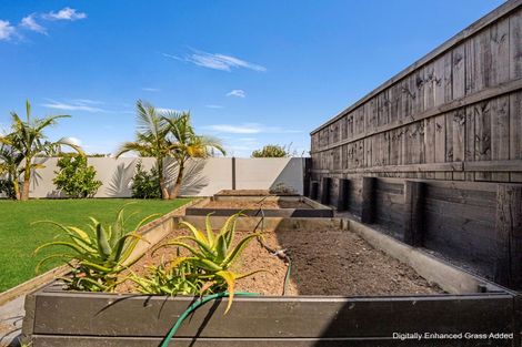 Photo of property in 32 Waireka Road, Rototuna North, Hamilton, 3210