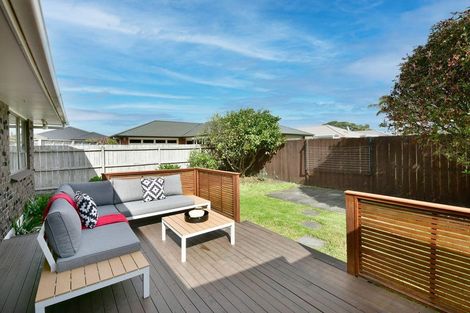 Photo of property in 48 Edward Avenue, Orewa, 0931