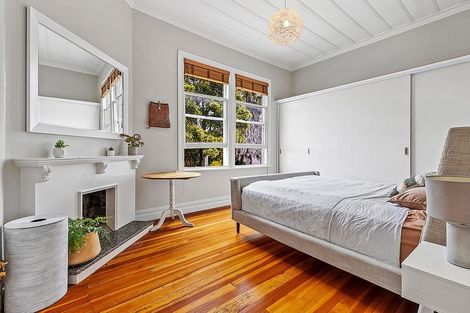 Photo of property in 1/47 Birkdale Road, Birkdale, Auckland, 0626