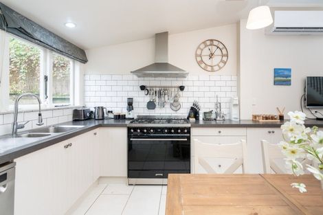 Photo of property in 5b Saint Mary Street, Thorndon, Wellington, 6011