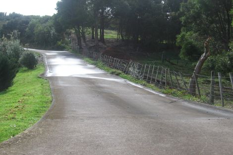 Photo of property in 2892 Long Bay Road, Wyuna Bay, Coromandel, 3581