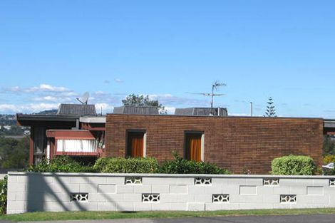 Photo of property in 41 Te Atatu Road, Te Atatu South, Auckland, 0610
