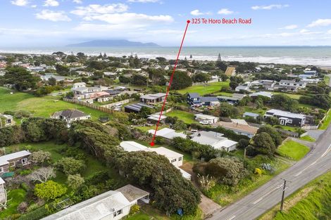 Photo of property in 325 Te Horo Beach Road, Te Horo Beach, Otaki, 5581