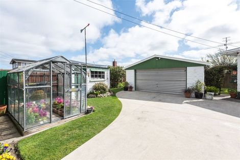 Photo of property in 19 Maple Street, Bishopdale, Christchurch, 8053