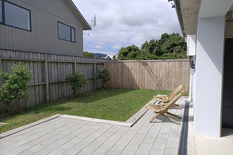 Photo of property in 3/232 Main Road, Tawa, Wellington, 5028