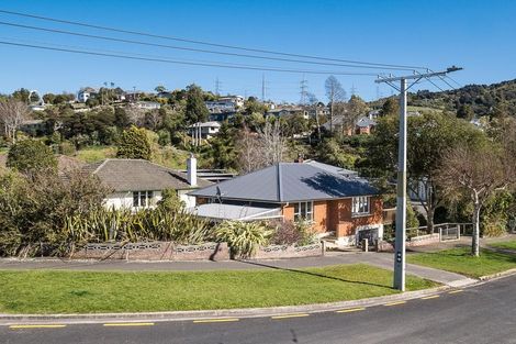 Photo of property in 1 Centennial Avenue, Helensburgh, Dunedin, 9010