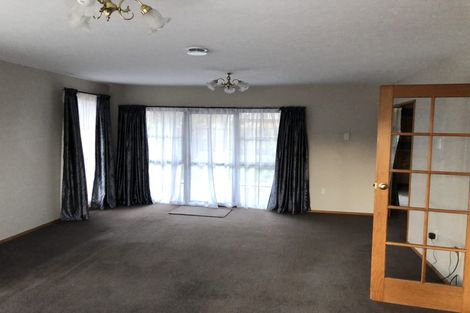 Photo of property in 262 Queenspark Drive, Parklands, Christchurch, 8083