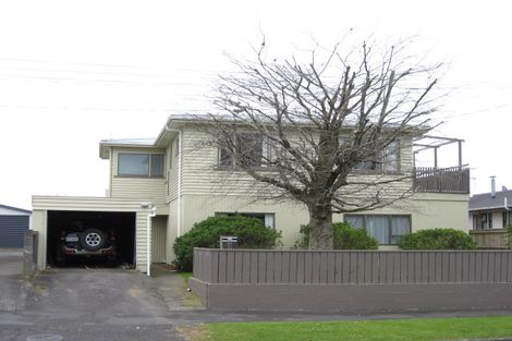Photo of property in 10 Miro Street, Merrilands, New Plymouth, 4312