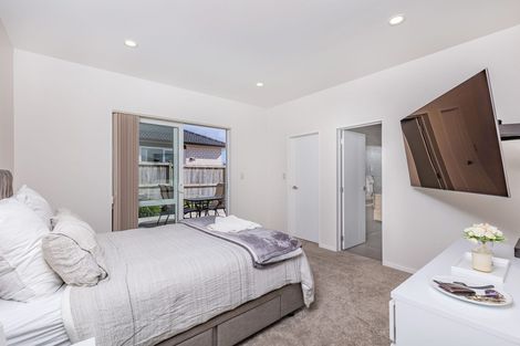 Photo of property in 69 Nobilo Road, Kumeu, 0810