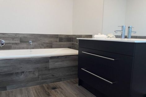 Photo of property in 40c Hutcheson Street, Sydenham, Christchurch, 8023