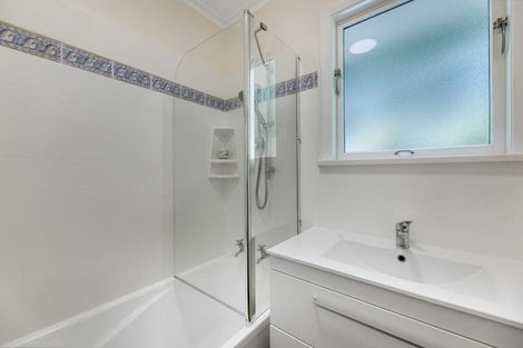 Photo of property in 74 Hocken Street, Kenmure, Dunedin, 9011