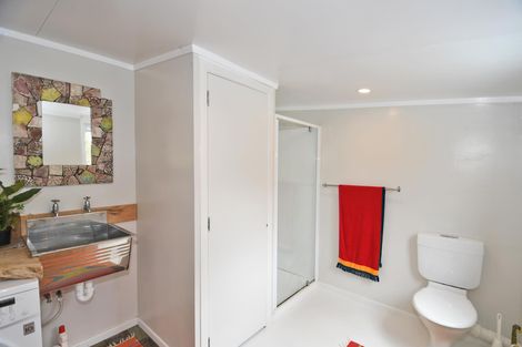 Photo of property in 38 Hauraki Road, Leigh, Warkworth, 0985