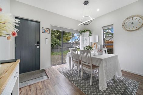 Photo of property in 11a Kent Road, Manurewa, Auckland, 2102