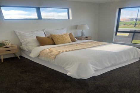 Photo of property in 31 Weaver Street, Woodend, 7691