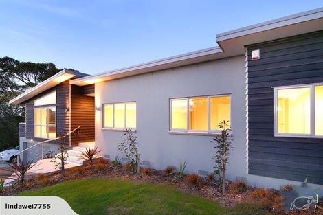 Photo of property in 2/167a Carlisle Road, Northcross, Auckland, 0632