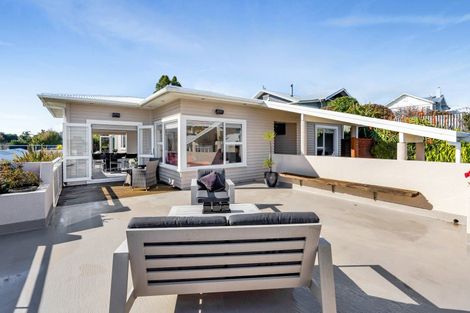 Photo of property in 19 Nobs Line, Strandon, New Plymouth, 4312