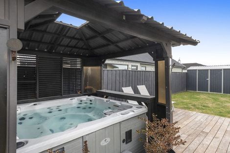 Photo of property in 16 Chimera Street, Pegasus, 7612