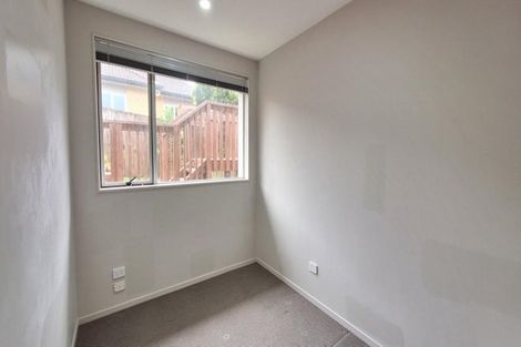 Photo of property in 3a Pittville Place, Henderson, Auckland, 0612