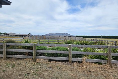 Photo of property in 20 Plover Avenue, Amberley, 7410