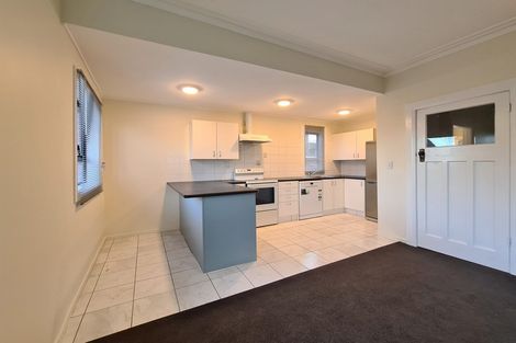 Photo of property in 32 Crosby Street, Mornington, Dunedin, 9011