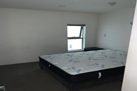 Photo of property in Alpha Apartments, 704/17 Vogel Lane, Auckland Central, Auckland, 1010