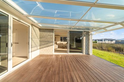 Photo of property in 23 Tangaroa Place, Poike, Tauranga, 3112