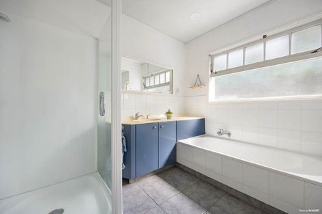 Photo of property in 18 Roysfield Lane, Sunnyhills, Auckland, 2010