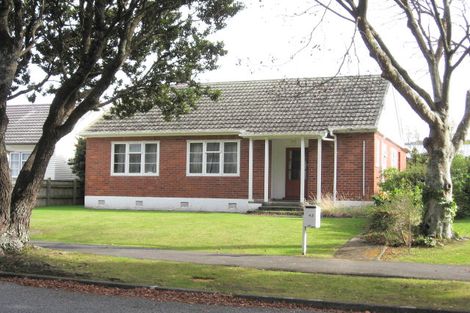 Photo of property in 43-45 Hall Crescent, Epuni, Lower Hutt, 5011