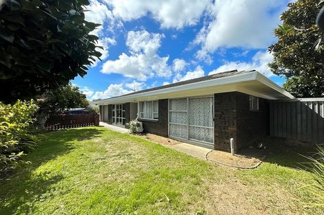Photo of property in 2/8 Parera Place, Papatoetoe, Auckland, 2025