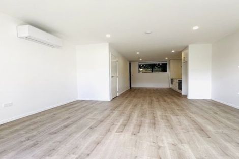 Photo of property in 14/12 Tawa Road, Te Atatu Peninsula, Auckland, 0610