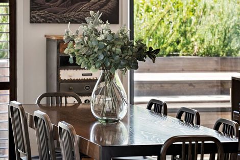 Photo of property in 2 Avalanche Place, Wanaka, 9305